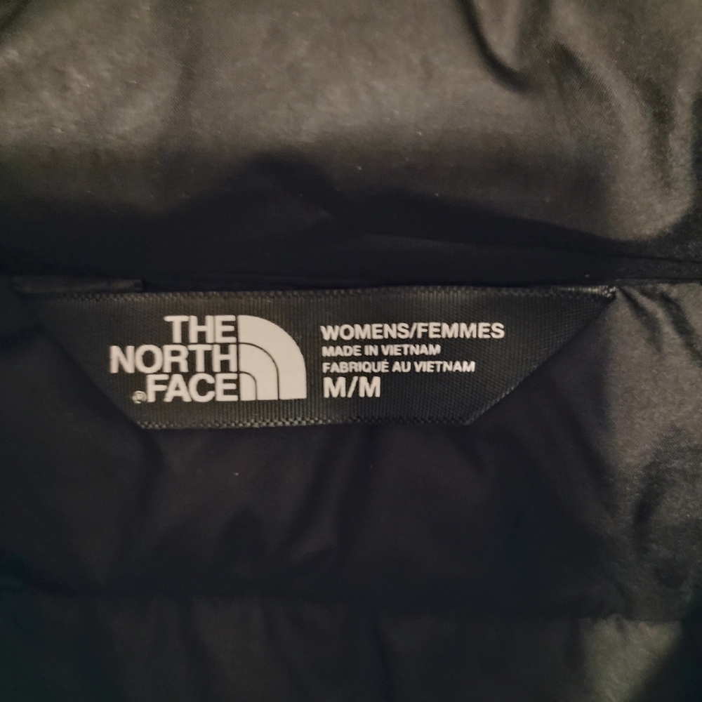 The North Face Women's Black Puffer Vest - Picture 2 of 2
